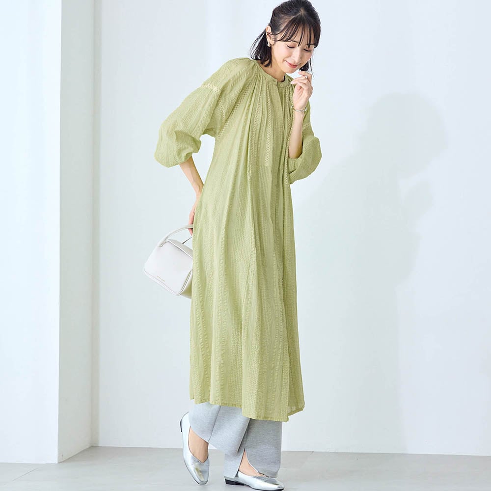 モデル身長169cm／M～L ※写真は撮影用のため着丈+6cmになります。