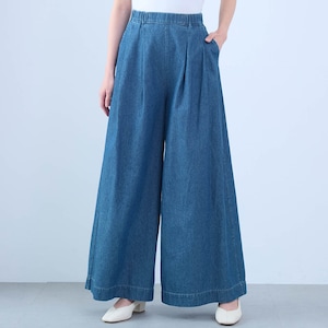 モデル身長168cm／M～L　※写真は撮影用のため股下+6cmになります。
