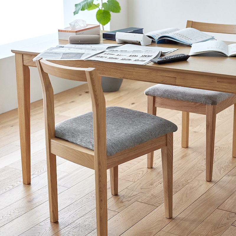 こんなことない？テーブル上に物が散乱。片づけるにもテーブル端やカウンターテーブル上なども物がいっぱい