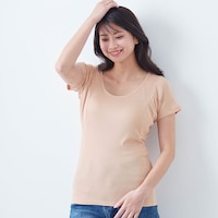 ベージュ