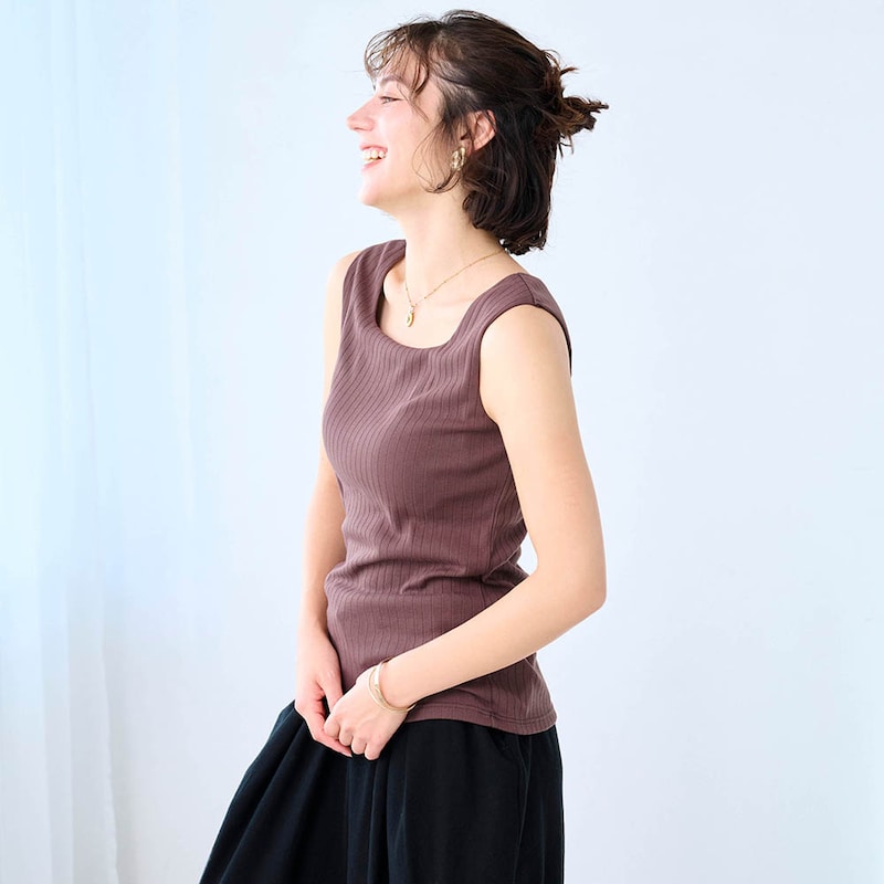 モデル身長162cm／M