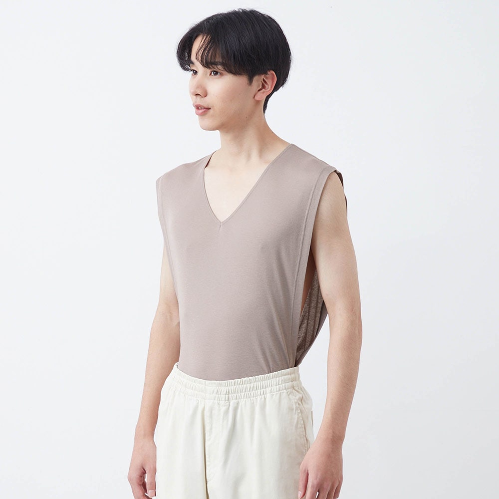 パンツにインしてお腹と背中の汗もカバー