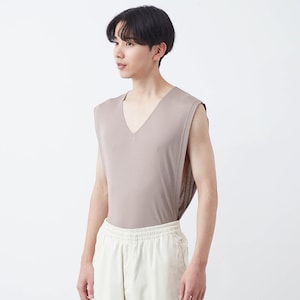 パンツにインしてお腹と背中の汗もカバー