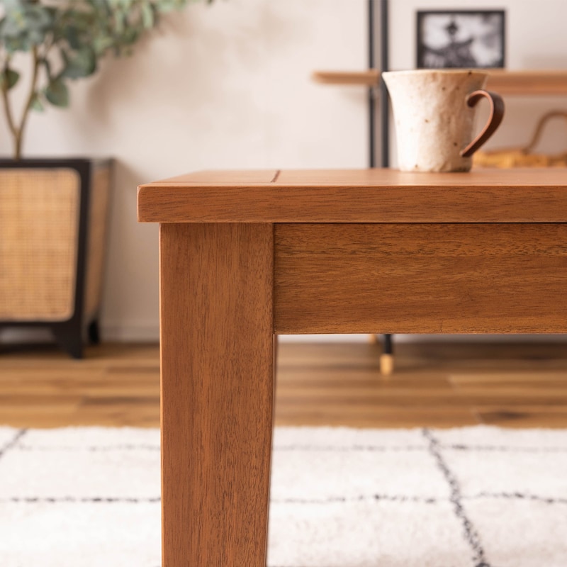 脚部アップ/こたつテーブル