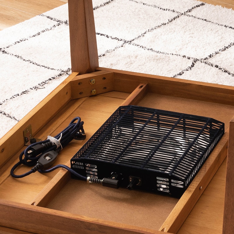 温度調節付きの石英管ヒーターと手元でオン・オフができる中間スイッチ