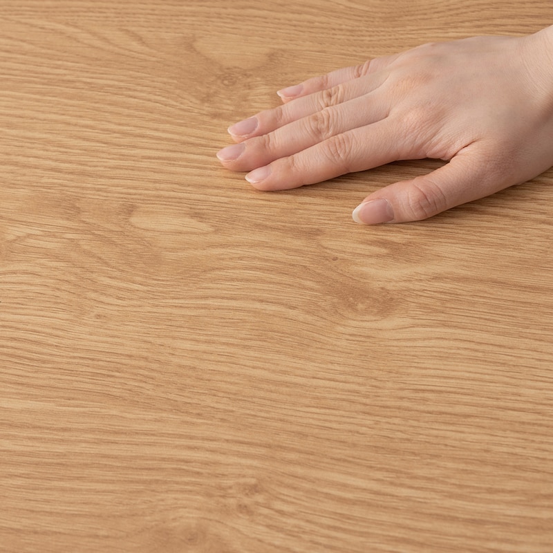 木目調天板には汚れや傷に強い合成樹脂コーティングを施しているのでお手入れ簡単