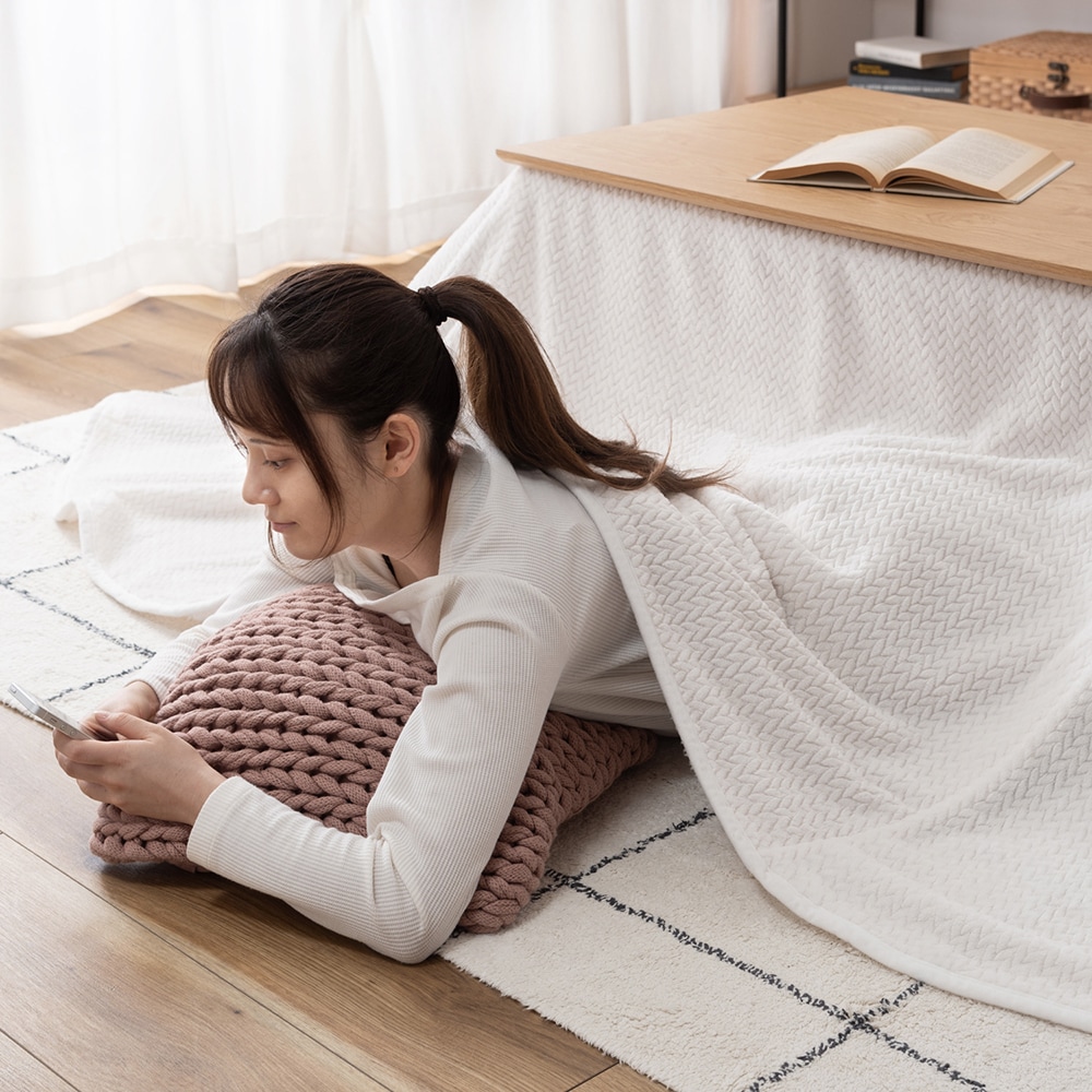 使用イメージ　こたつテーブル＋こたつ布団(アイボリー)
