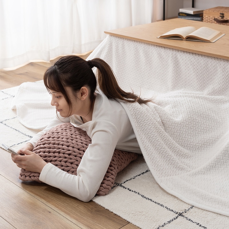 使用イメージ　こたつテーブル＋こたつ布団(アイボリー)