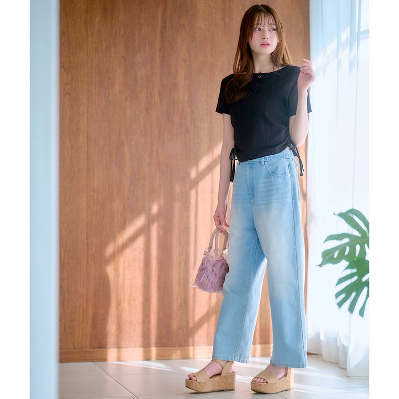 ブラック／モデル身長160cm・サイズJ-M