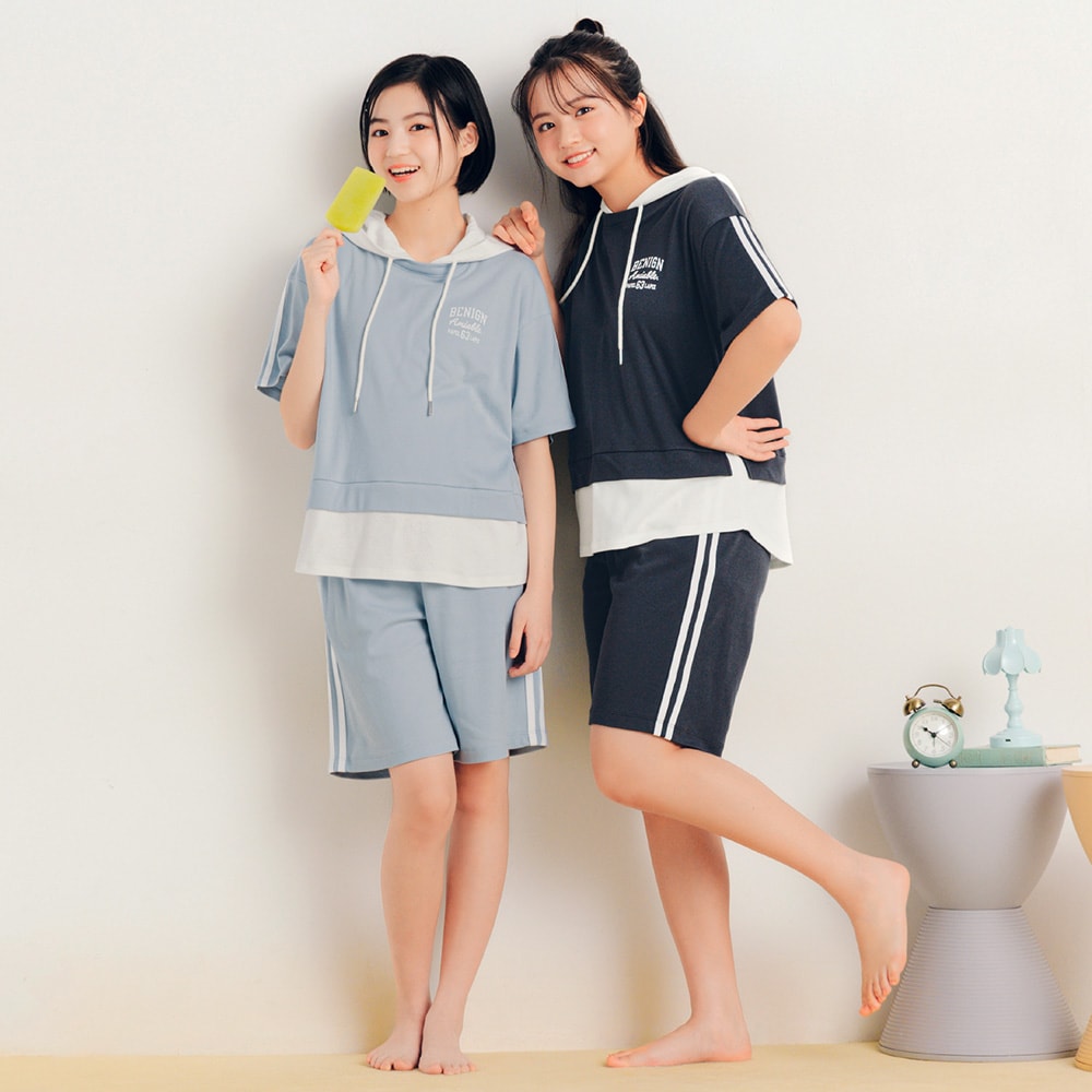 左)サックス／158cm・160、右)スミクロ／160cm・160