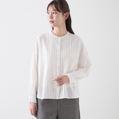 フロントタックブラウス