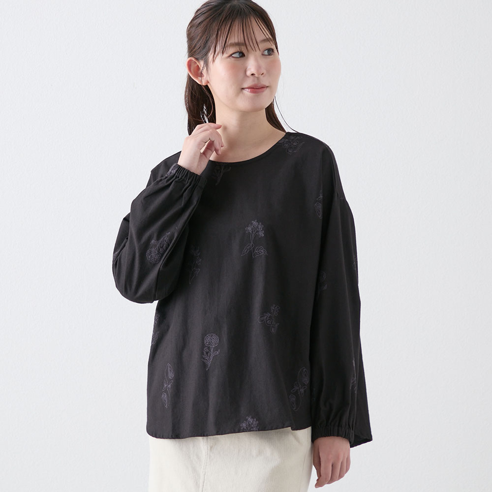 【ベルメゾン】刺しゅうブラウス