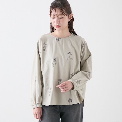 刺しゅうブラウス