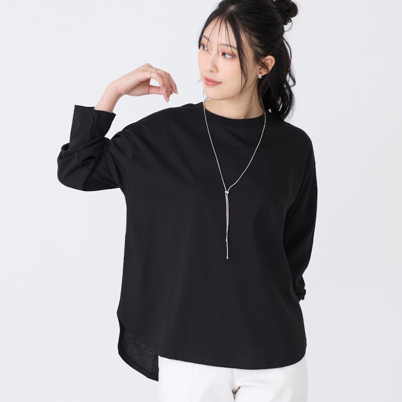 モデル身長167cm／Ｍサイズ着用