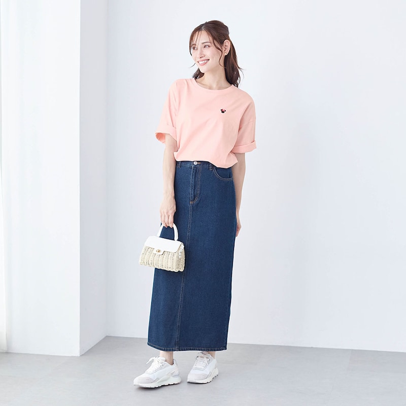 モデル身長168cm／S~M　ミニーマウス着用