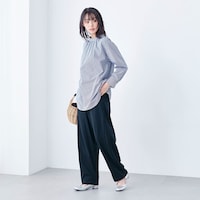 モデル身長165cm／M ※写真は撮影用のため股下+3㎝になります。