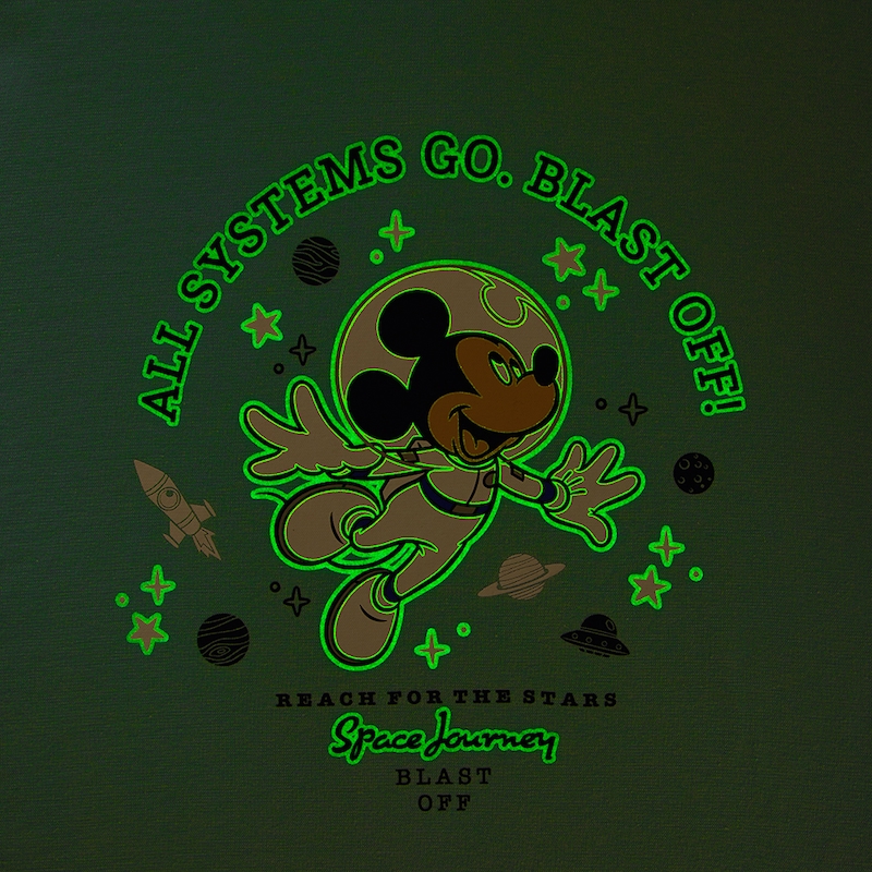 ミッキーマウス　蓄光時