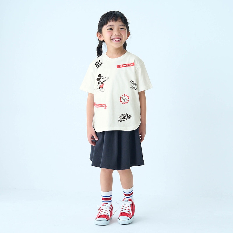 モデル身長108cm／110　ミッキーマウス着用