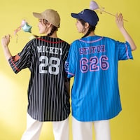 （左）モデル身長168cm／M～L（右）モデル身長165cm／M～L