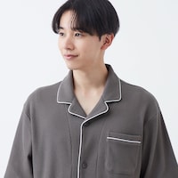 暑さ調整がしやすいシャツデザイン