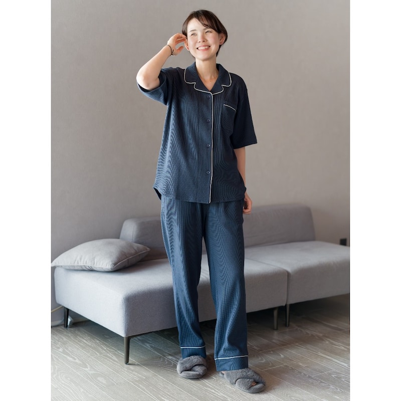 お揃いで着られるレディースパジャマも