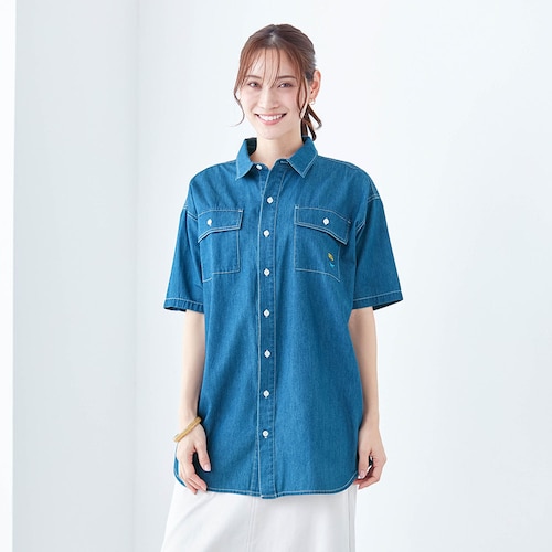 ユニセックス刺しゅうデニムシャツ「くまのプーさん」