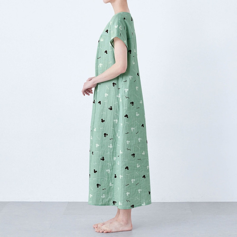 モデル身長167cm／M ※写真は撮影用のため着丈+5㎝になります。