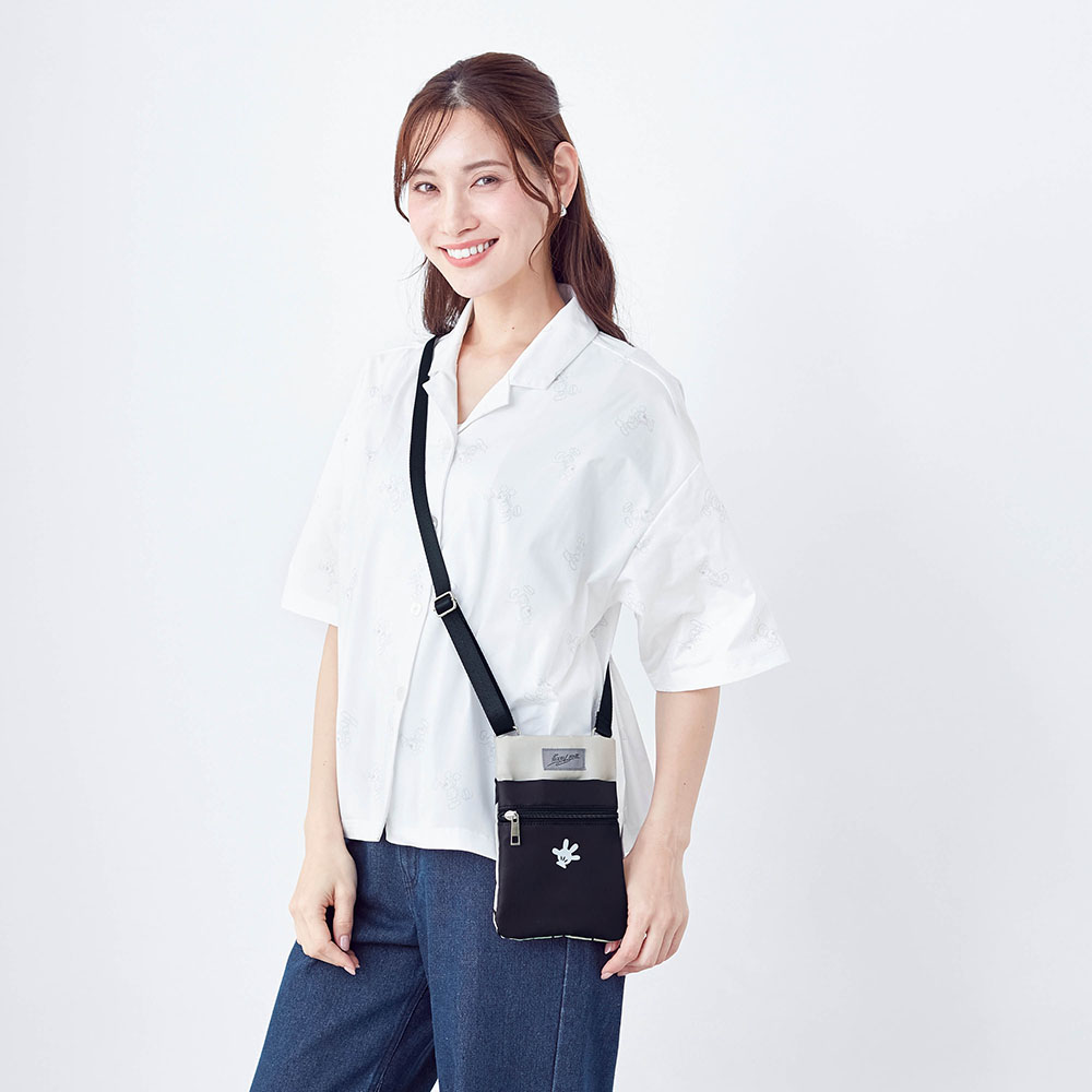 毎日の相棒ダブルフェイスデザインのショルダーバッグ(選べるキャラクター)(ディズニー/Disney) 毎日の相棒ダブルフェイスデザインのショルダーバッグ(選べるキャラクター)(ディズニー/Disney)