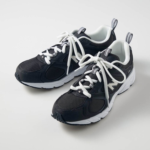 U408 スニーカー