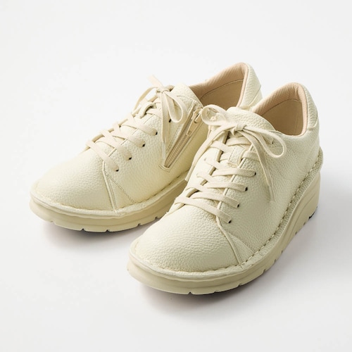 【返品送料無料】 ※ハネカルふわふわスニーカー【軽量】