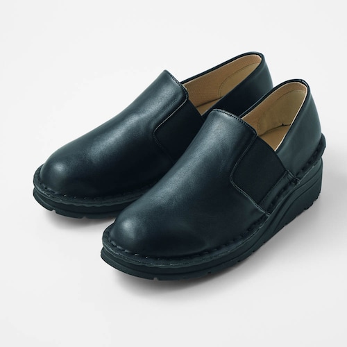 【返品送料無料】 ※ハネカルふわふわスリッポン【軽量】