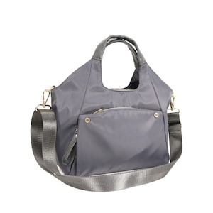 チャコールグレー