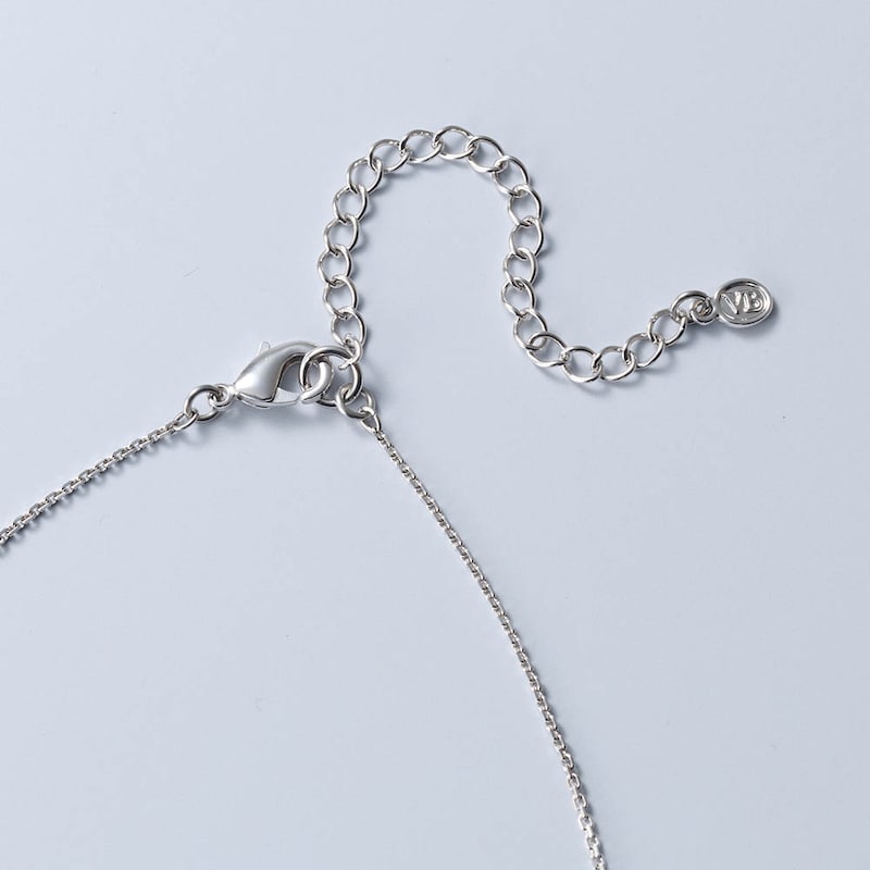 アジャスターで長さ調節が可能