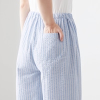 パンツの右後ろには便利なポケット付き