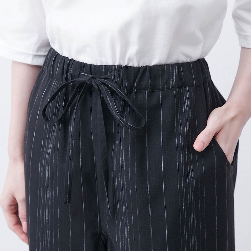 ウエストは総ゴム仕様でらくちん