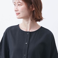 ボタンを後ろにしても着られる前後2WAY仕様