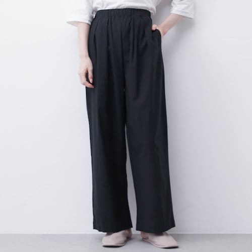 さらりとした綿麻イージーワイドパンツ