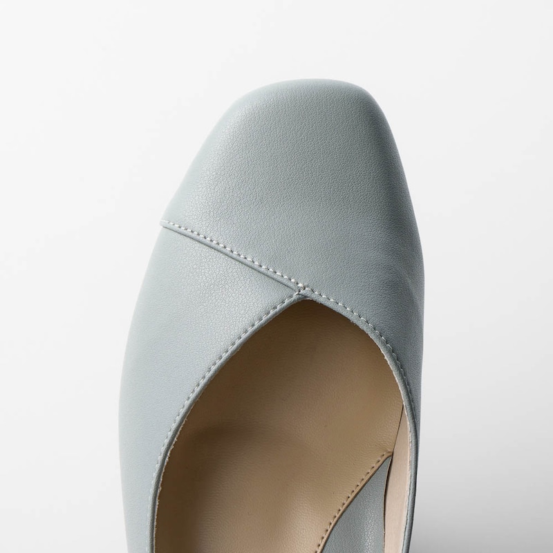 履き口Vカットですっきり見え