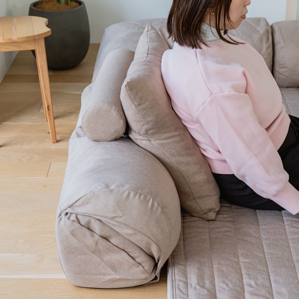 使用イメージ／肩までしっかり支えてくれます。