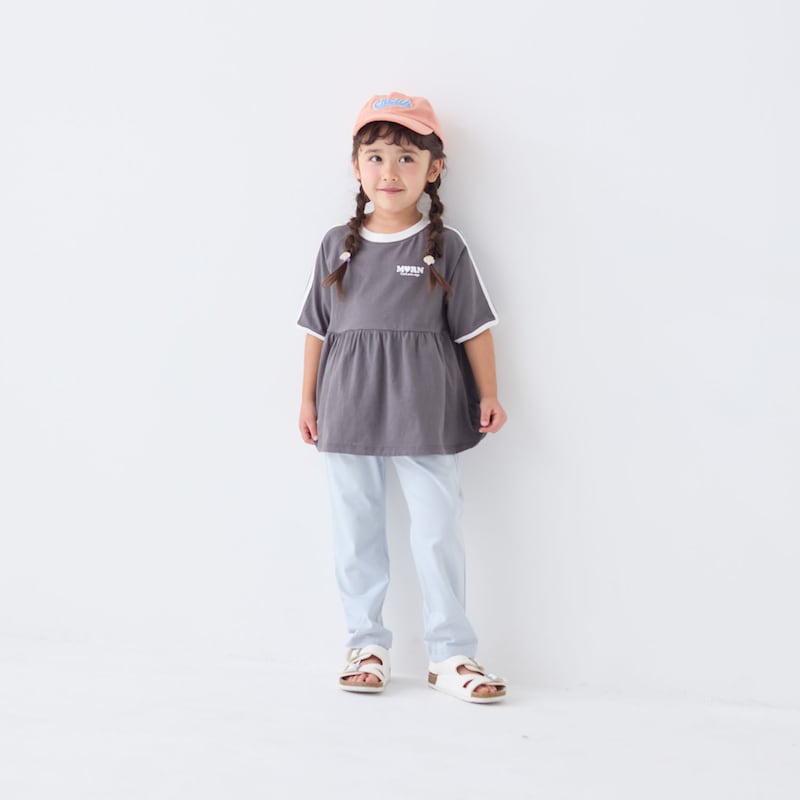 チャコール／モデル身長107cm・サイズ110