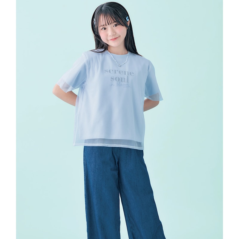 ペールブルー／モデル身長145cm・サイズ140