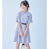 ペールブルー／モデル身長145cm・サイズ140