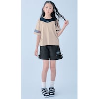 ブラック／モデル身長145cm・サイズ140