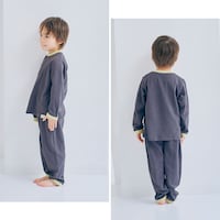チャコール／モデル身長107cm・110サイズ着用