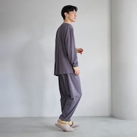 モデル身長176cm・L