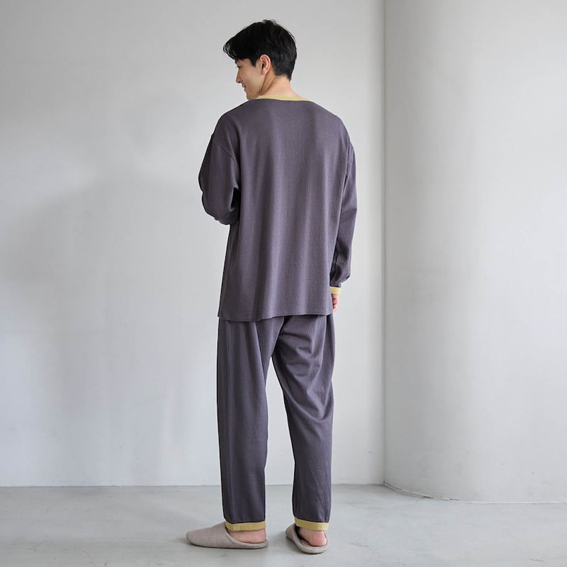 モデル身長176cm・L