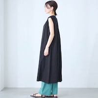 モデル身長167cm／M ※写真は撮影用のため着丈+6cmになります。