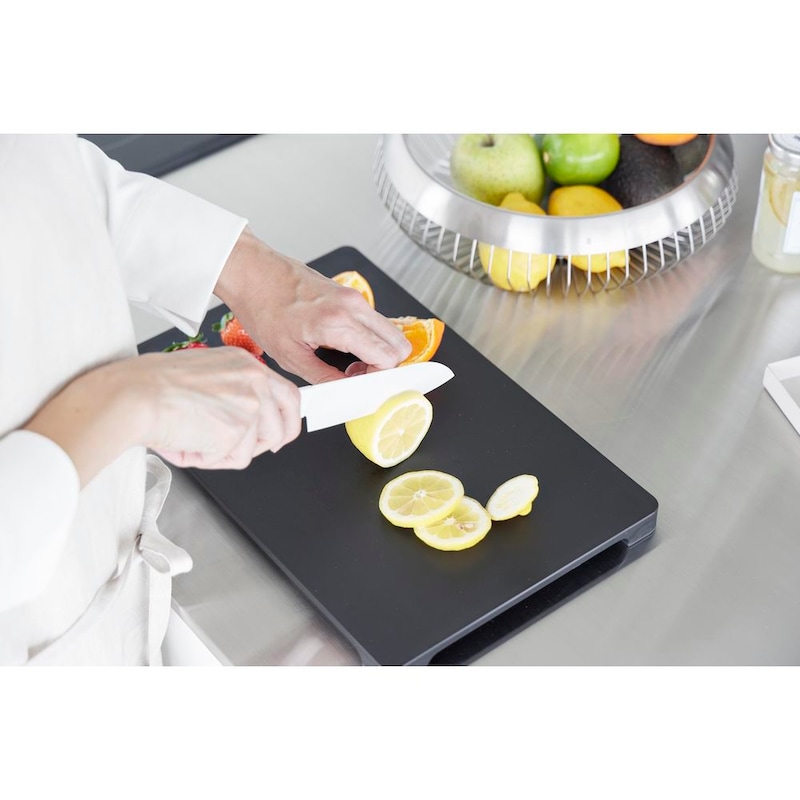 ペティ/酸やアルカリにも強く柑橘類など生食材に適しています