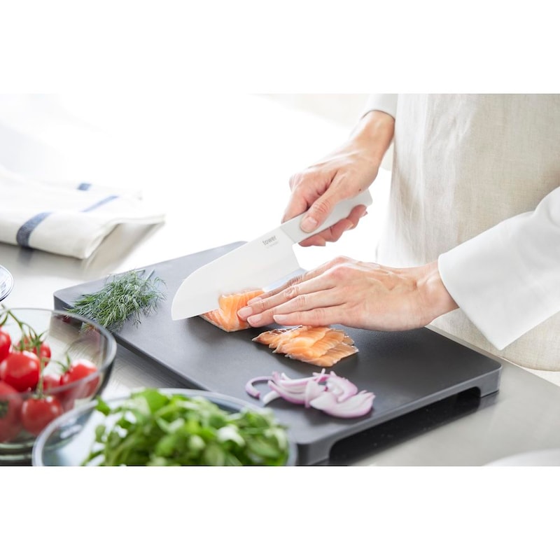 三徳/日本製のジルコニアセラミックナイフ