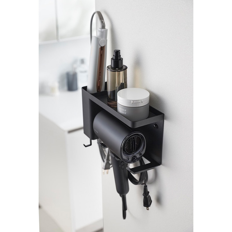 上部はトレーになっているので、小物置きとしても便利